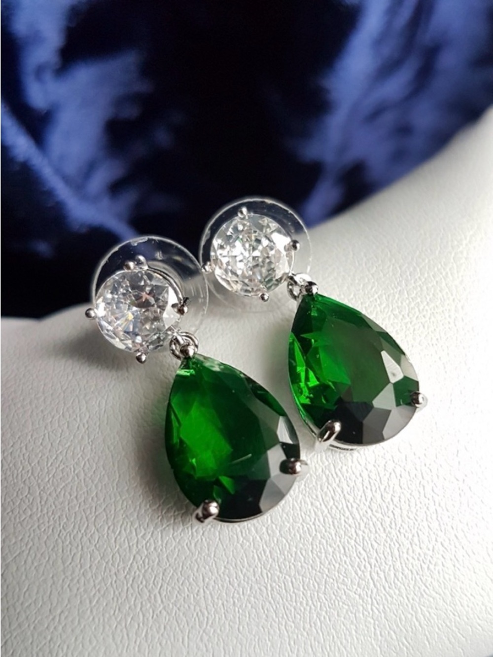 Swarovski Elements Platinum Plated Emerald Green Teardrop Earrings NEW